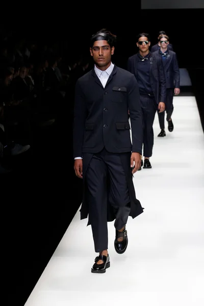 Look 2